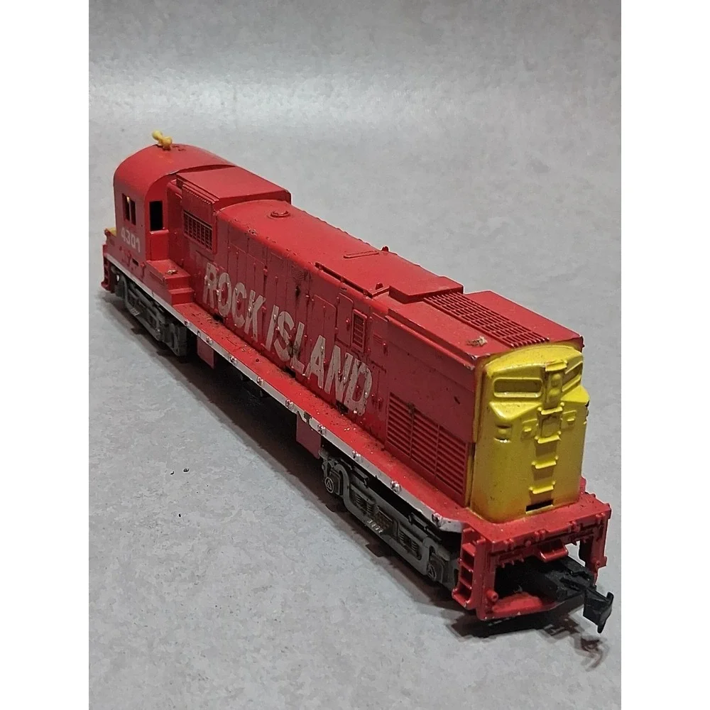 VTG TYCO Rock Island Diesel Engine Locomotive HO Electric Model Train Untested